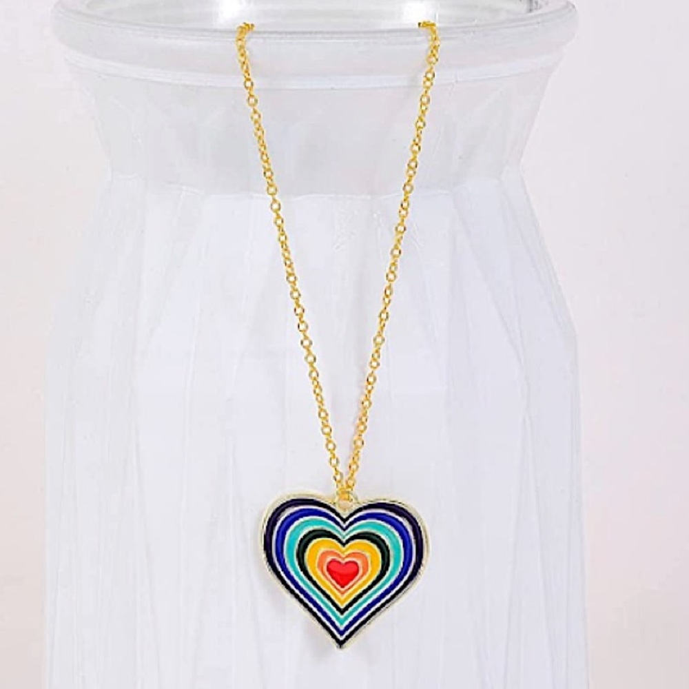 💛20%Off Bundles 3+♥️NWT necklace 💙Hand Crafted ♥️ Rainbow Heart💙VDay💜